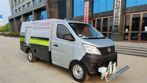 國六長安路面清洗車